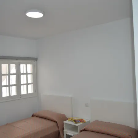 Fuer 5 Personen Ca- 65 M² In Puerto Del Carmen- Lanzarote - Suedkueste Von Lan By Interhome Apartment *