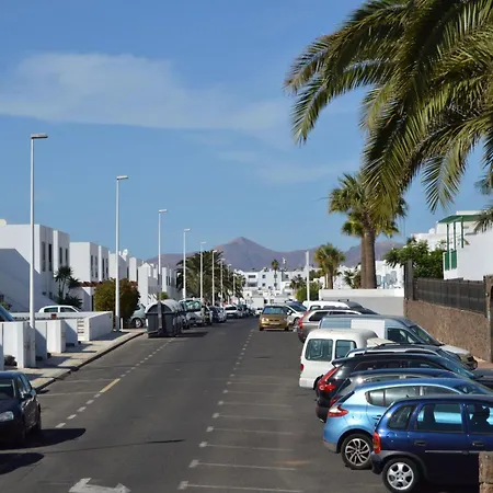 Fuer 5 Personen Ca- 65 M² In Puerto Del Carmen- Lanzarote - Suedkueste Von Lan By Interhome Appartamento
