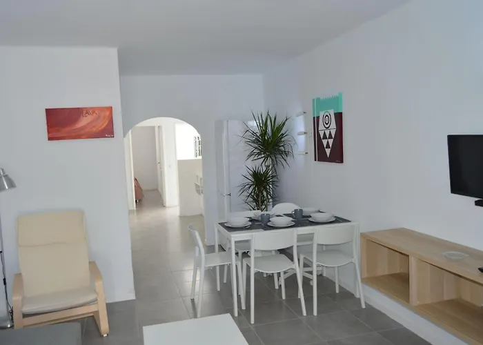 Fuer 5 Personen Ca- 65 M² In Puerto Del Carmen- Lanzarote - Suedkueste Von Lan By Interhome Appartamento *