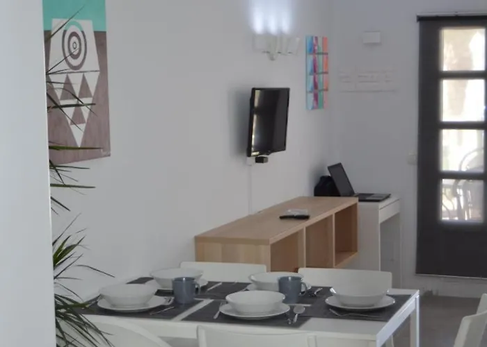 Fuer 5 Personen Ca- 65 M² In Puerto Del Carmen- Lanzarote - Suedkueste Von Lan By Interhome Appartamento *